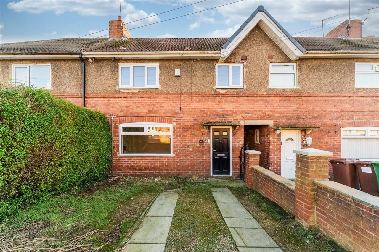 3 bed house for sale, Walton Road, Upton, WF9