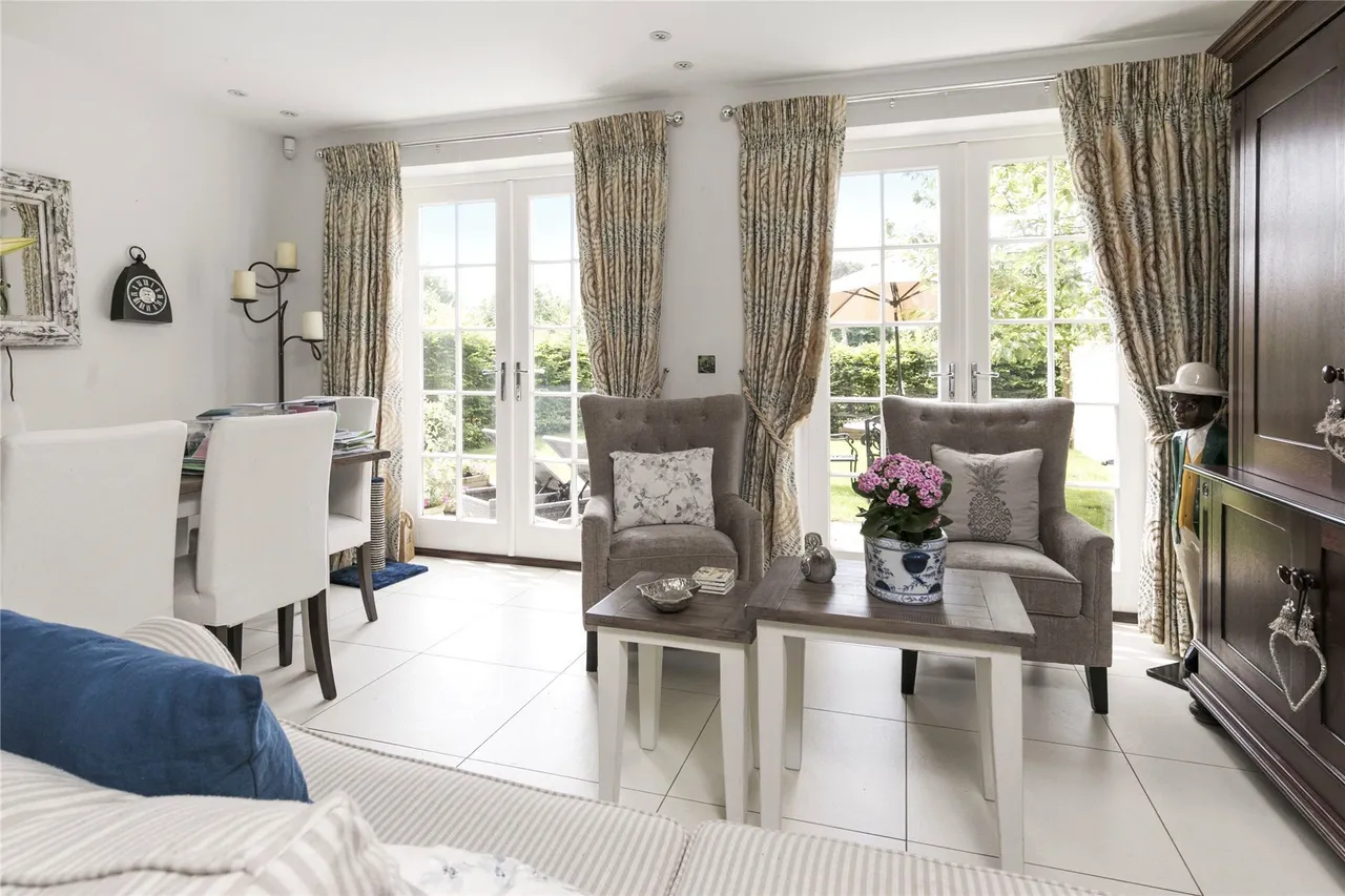 The Grove, Guildford Road, Effingham, Surrey, KT24, photo 6