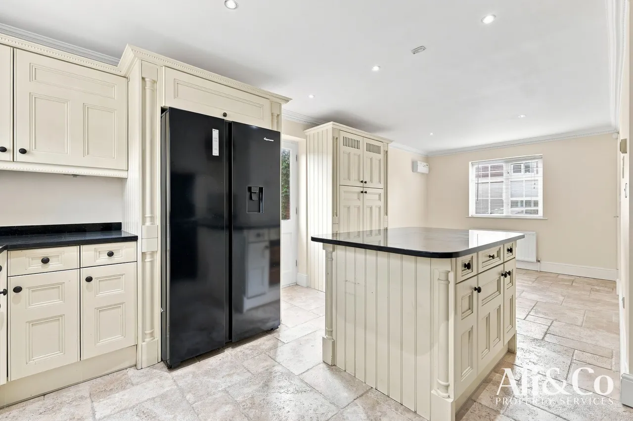 Henry De Grey Close, Grays, Essex, RM17 5GH, photo 5