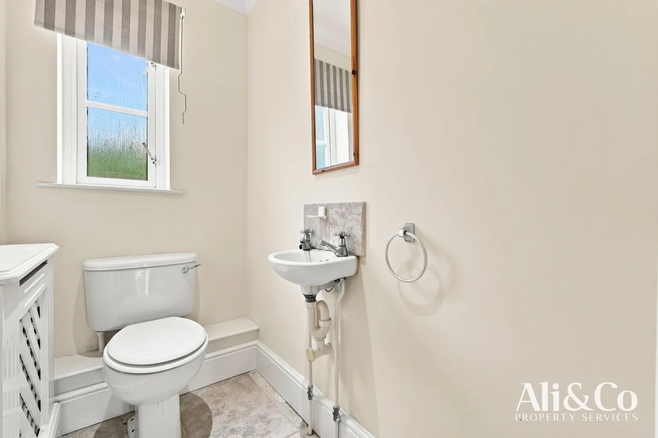Henry De Grey Close, Grays, Essex, RM17 5GH, photo 11