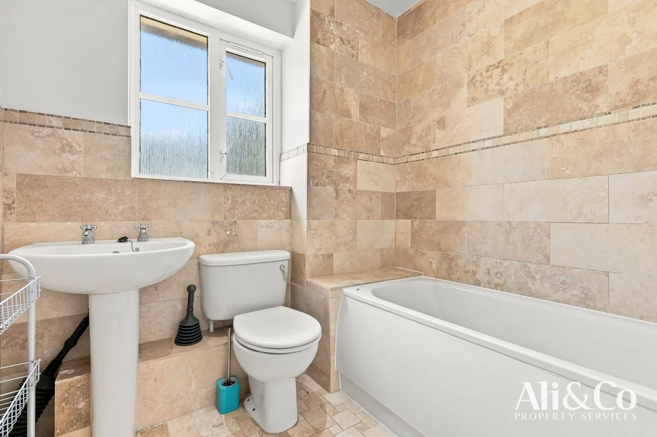 Henry De Grey Close, Grays, Essex, RM17 5GH, photo 15