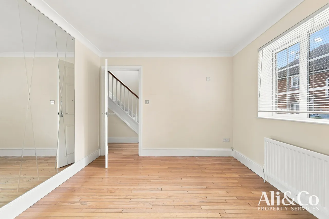 Henry De Grey Close, Grays, Essex, RM17 5GH, photo 9