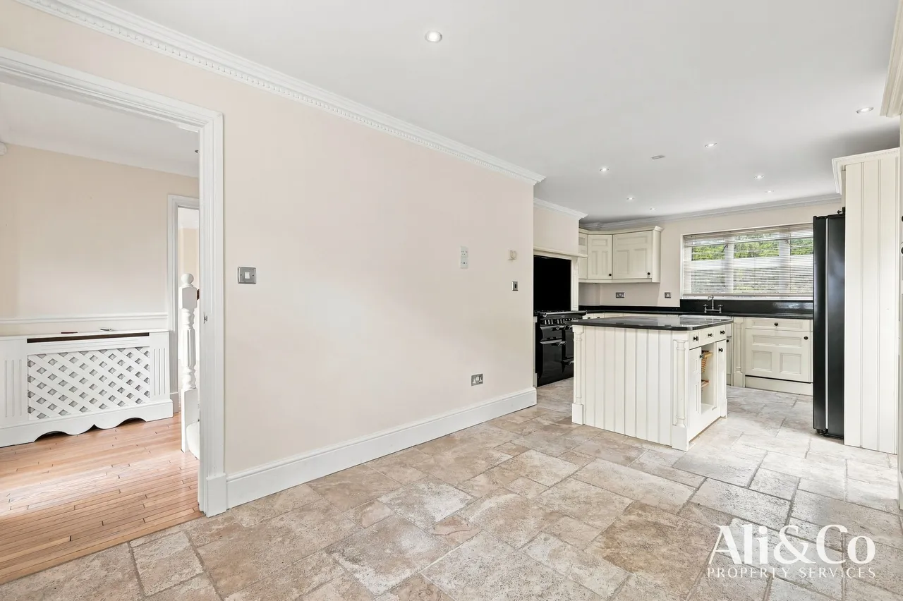 Henry De Grey Close, Grays, Essex, RM17 5GH, photo 8