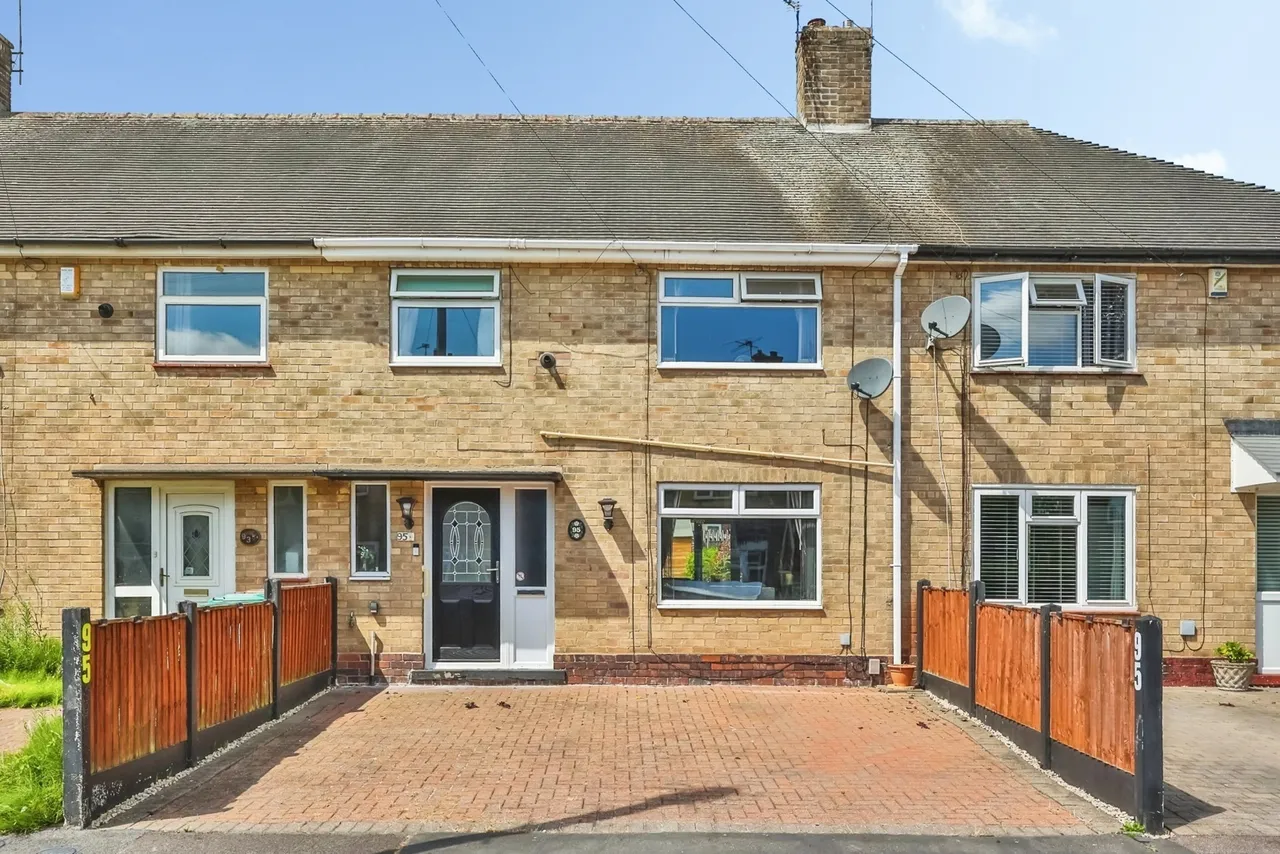 3 bed house for sale — Listowel Crescent, Clifton, Nottingham, NG11