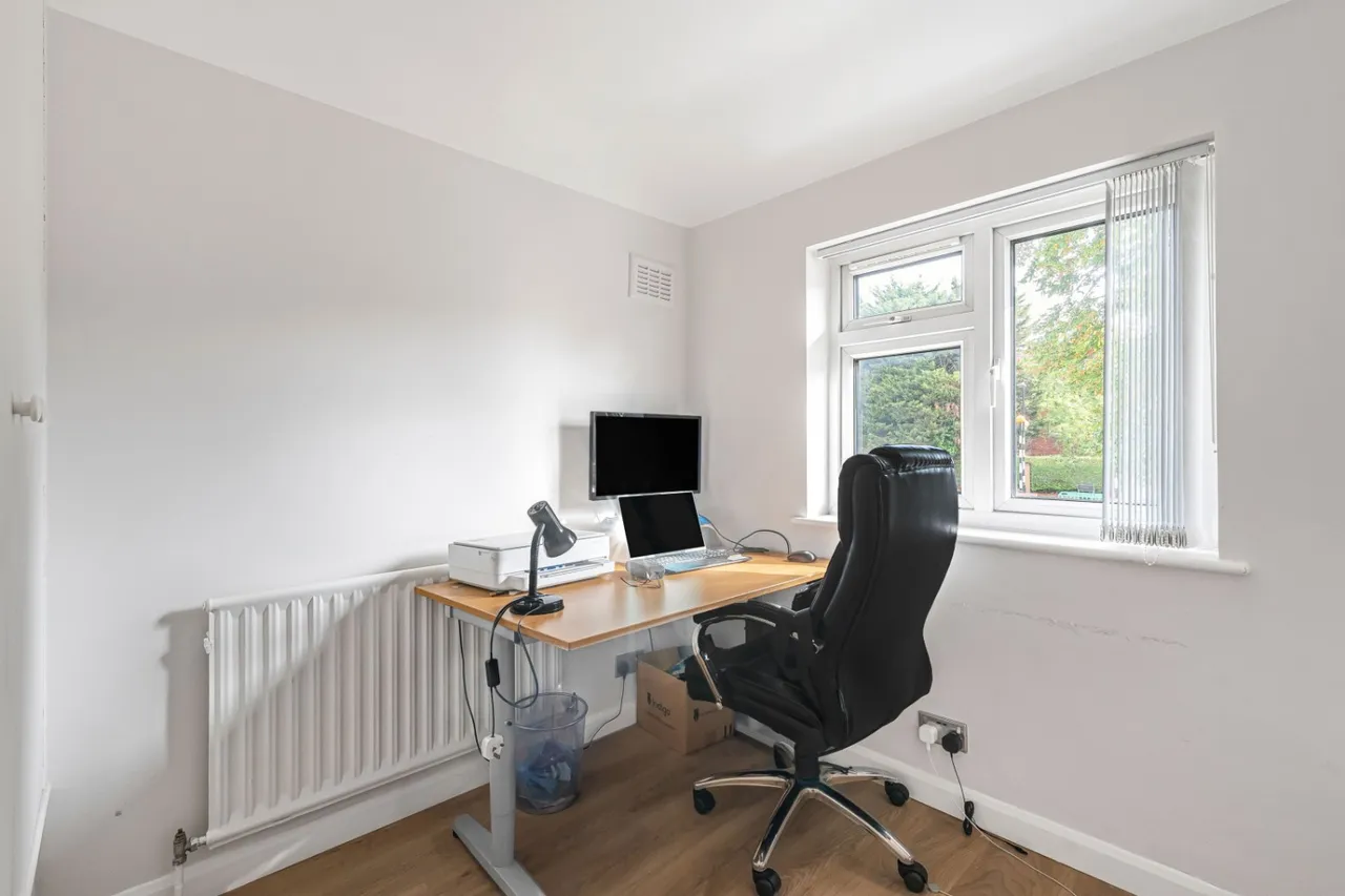 Marsh Lane, Stanmore, HA7, photo 16