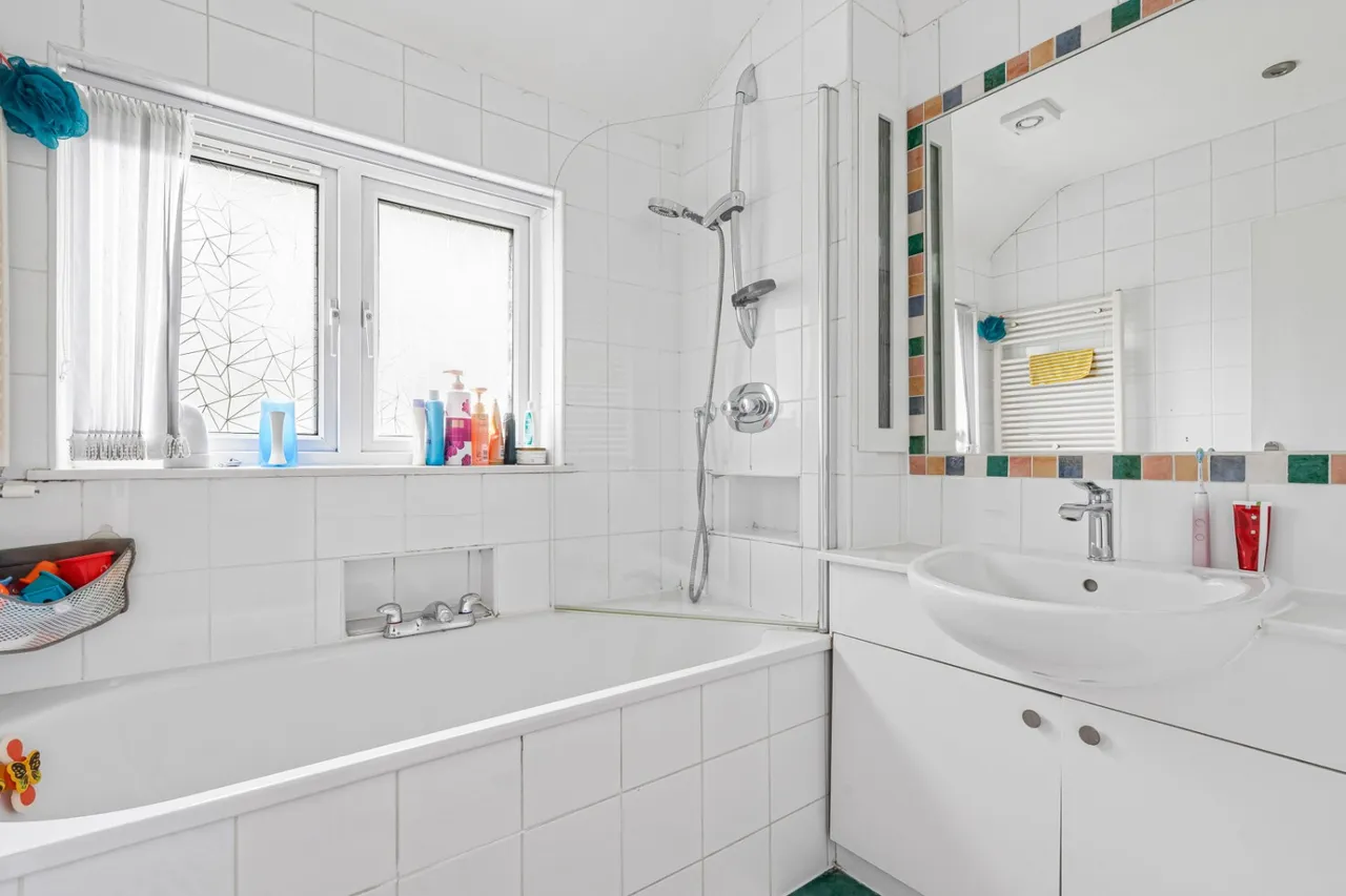 Marsh Lane, Stanmore, HA7, photo 17