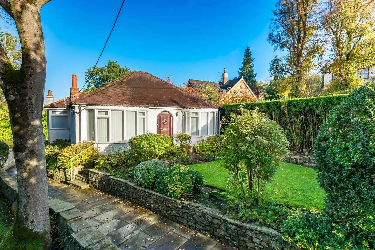 3 bed house for sale, Hollins Lane, Stockport