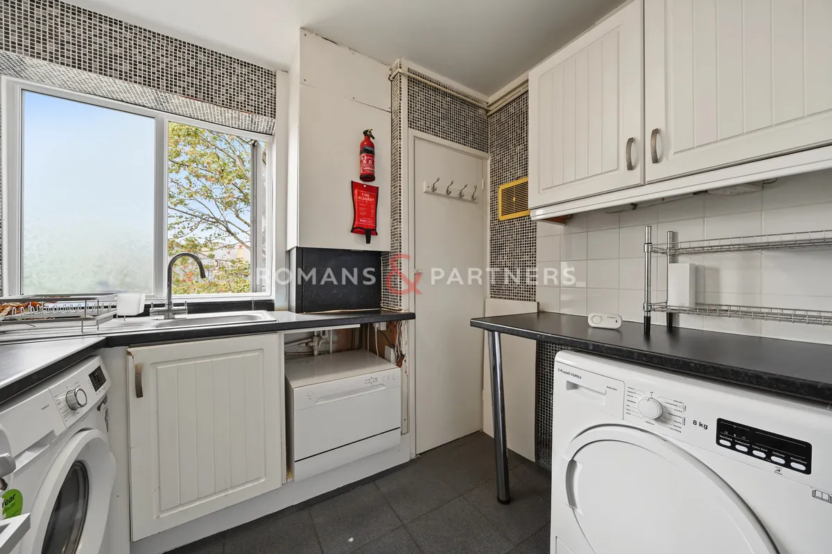 Flora Gardens, Ravenscourt Park, W6, photo 4