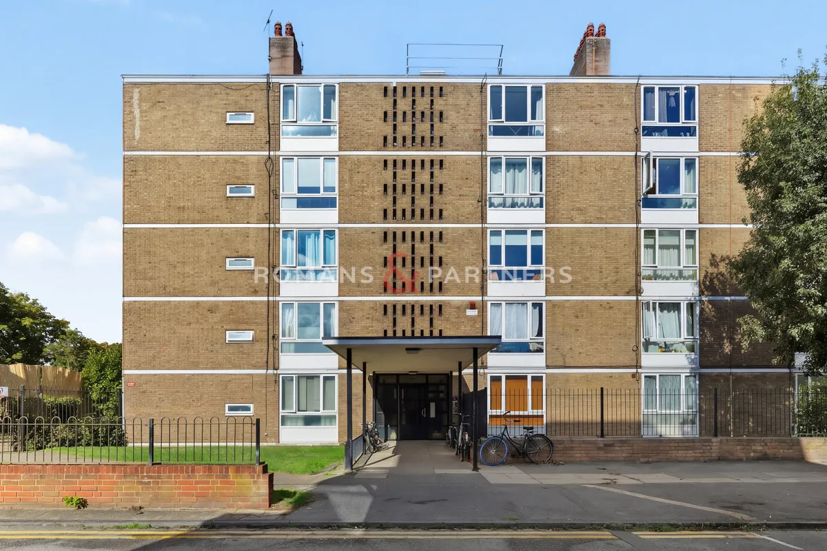 Flora Gardens, Ravenscourt Park, W6, photo 12