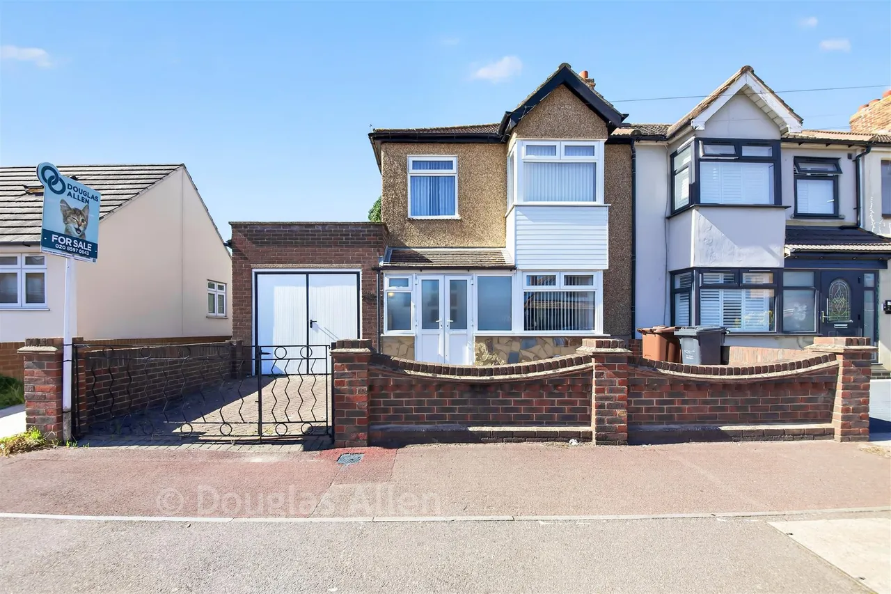 3 bed house for sale, Charles Road, Dagenham, RM10