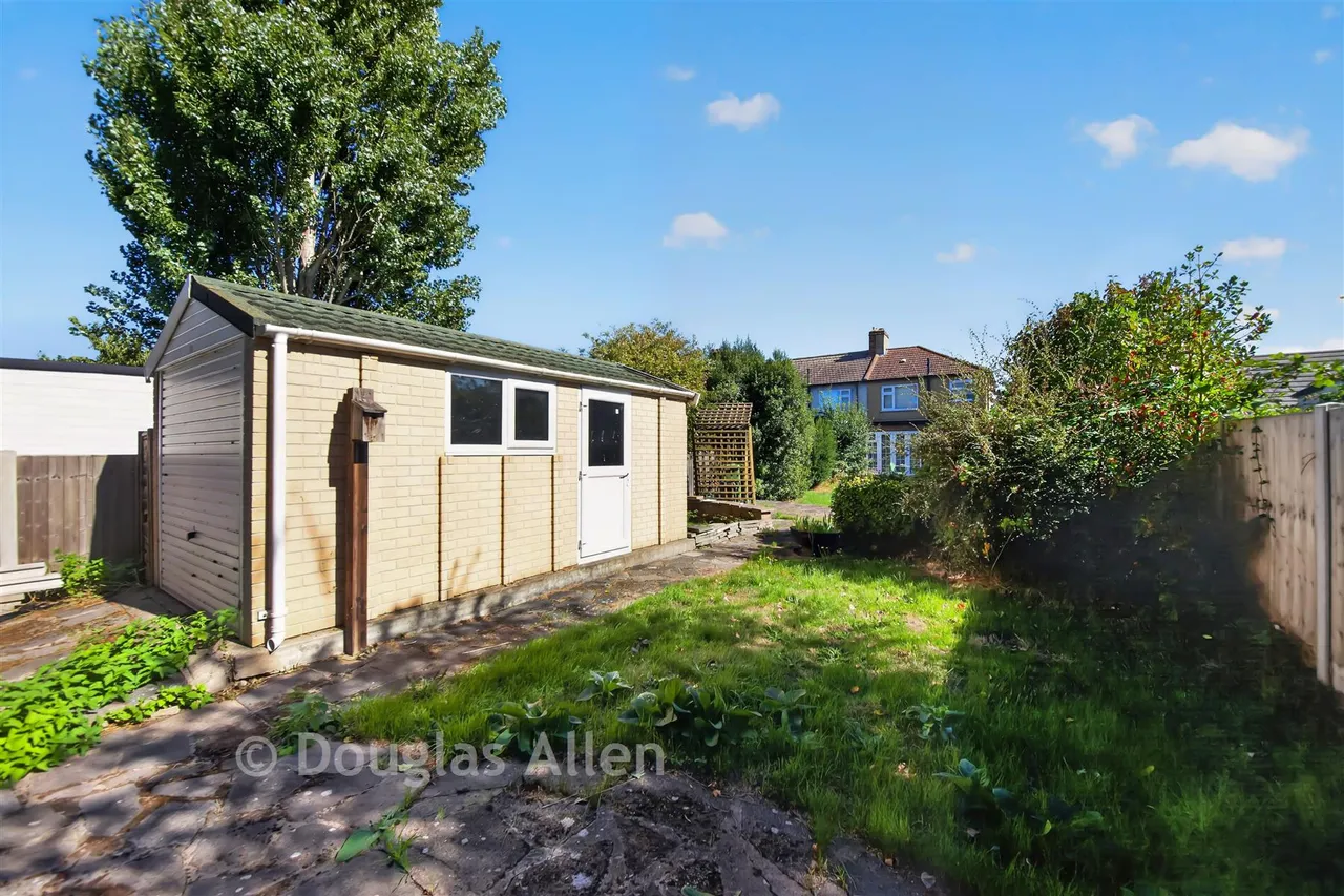 Charles Road, Dagenham, RM10, photo 11