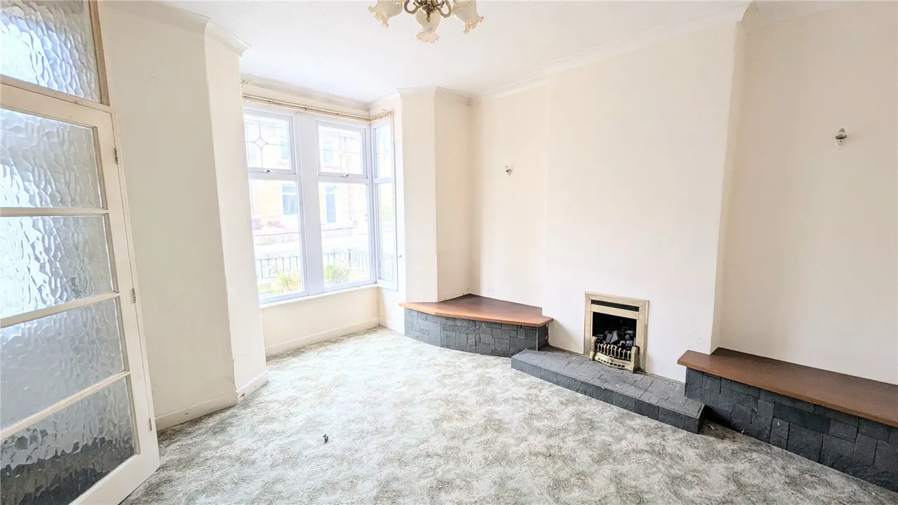 Brunshaw Road, Burnley, Lancashire, BB10, photo 2