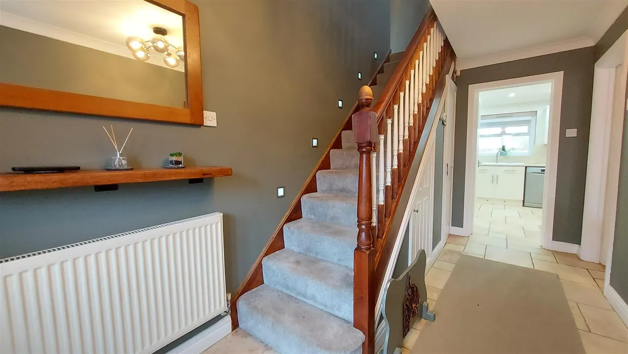 Tennyson Drive, Bourne, photo 7