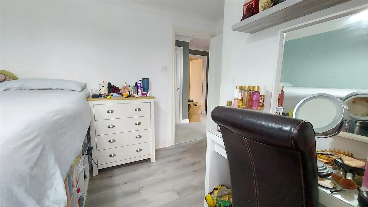 Tennyson Drive, Bourne, photo 35