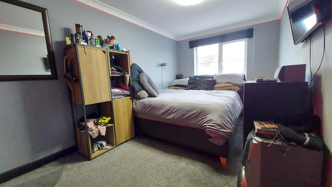Tennyson Drive, Bourne, photo 29