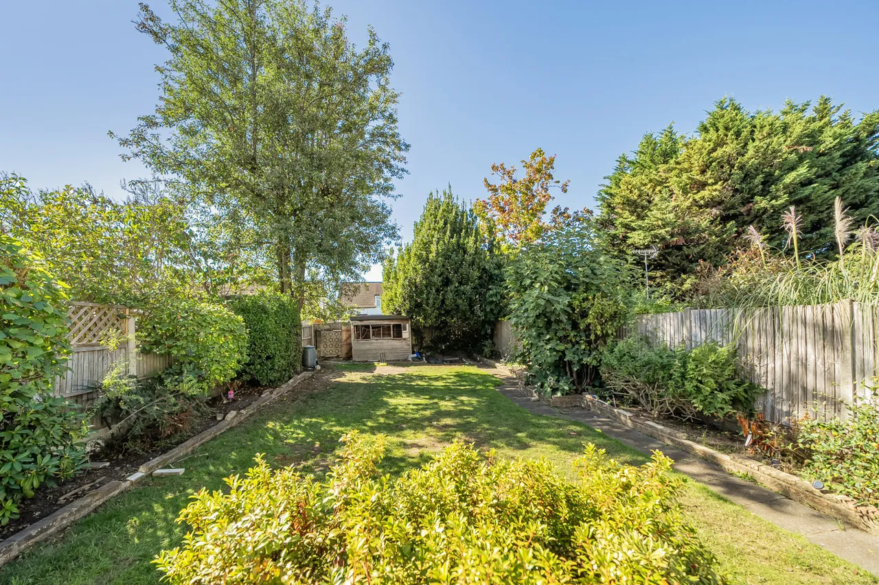 The Gardens, Pinner, HA5, photo 12