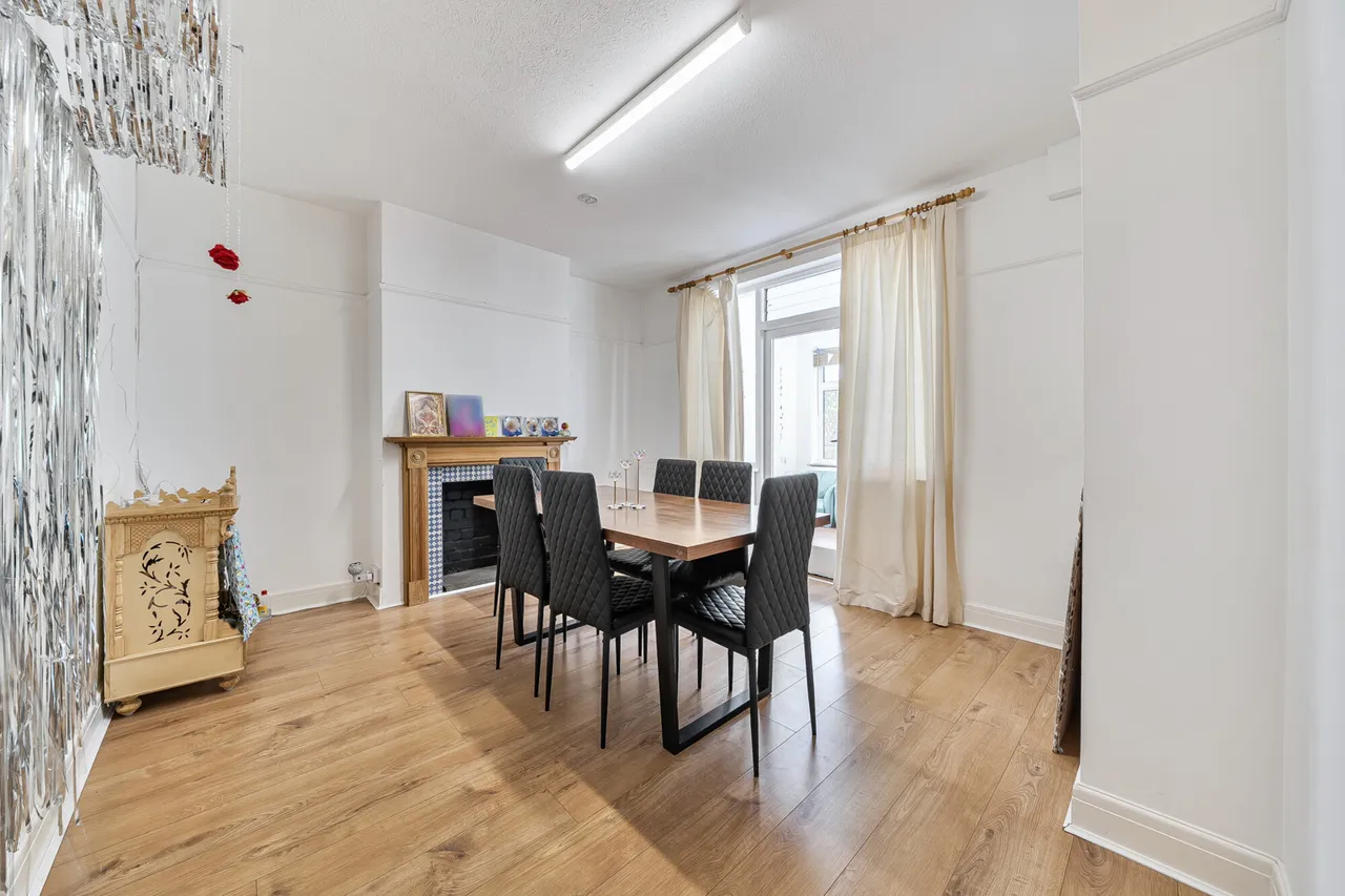 The Gardens, Pinner, HA5, photo 17