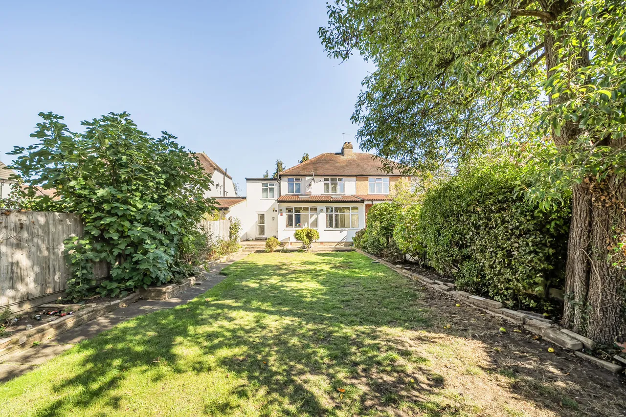 The Gardens, Pinner, HA5, photo 10
