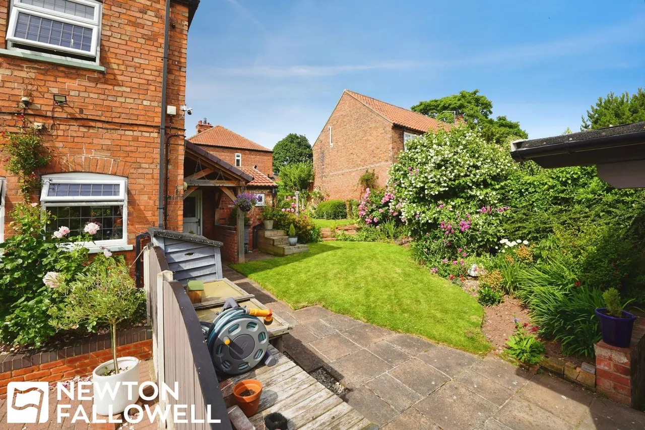 Main Street, Hayton, DN22, photo 20