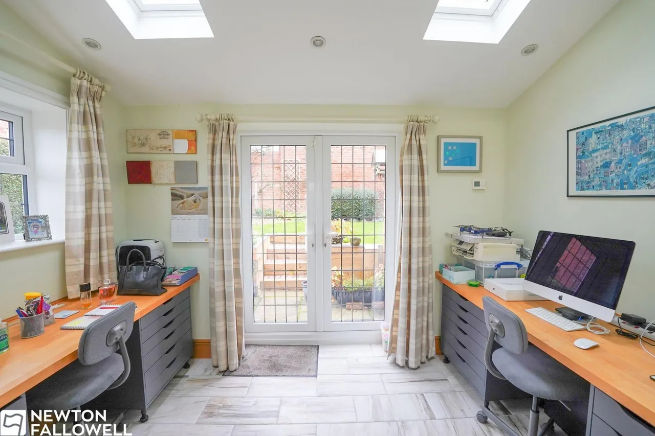 Main Street, Hayton, DN22, photo 7