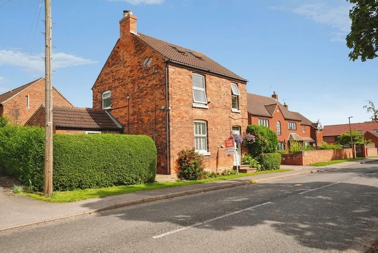 Main Street, Hayton, DN22, photo 29