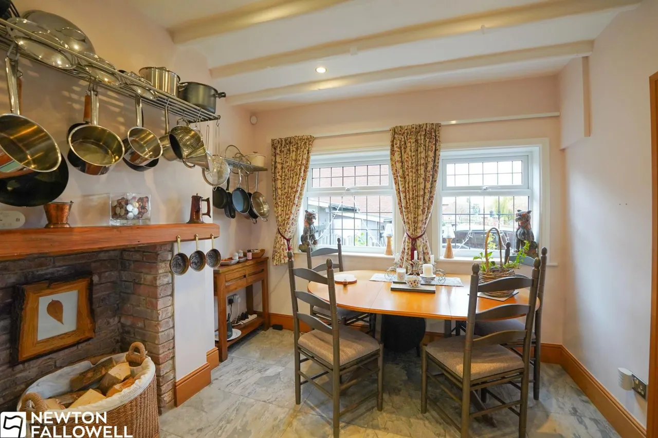 Main Street, Hayton, DN22, photo 6