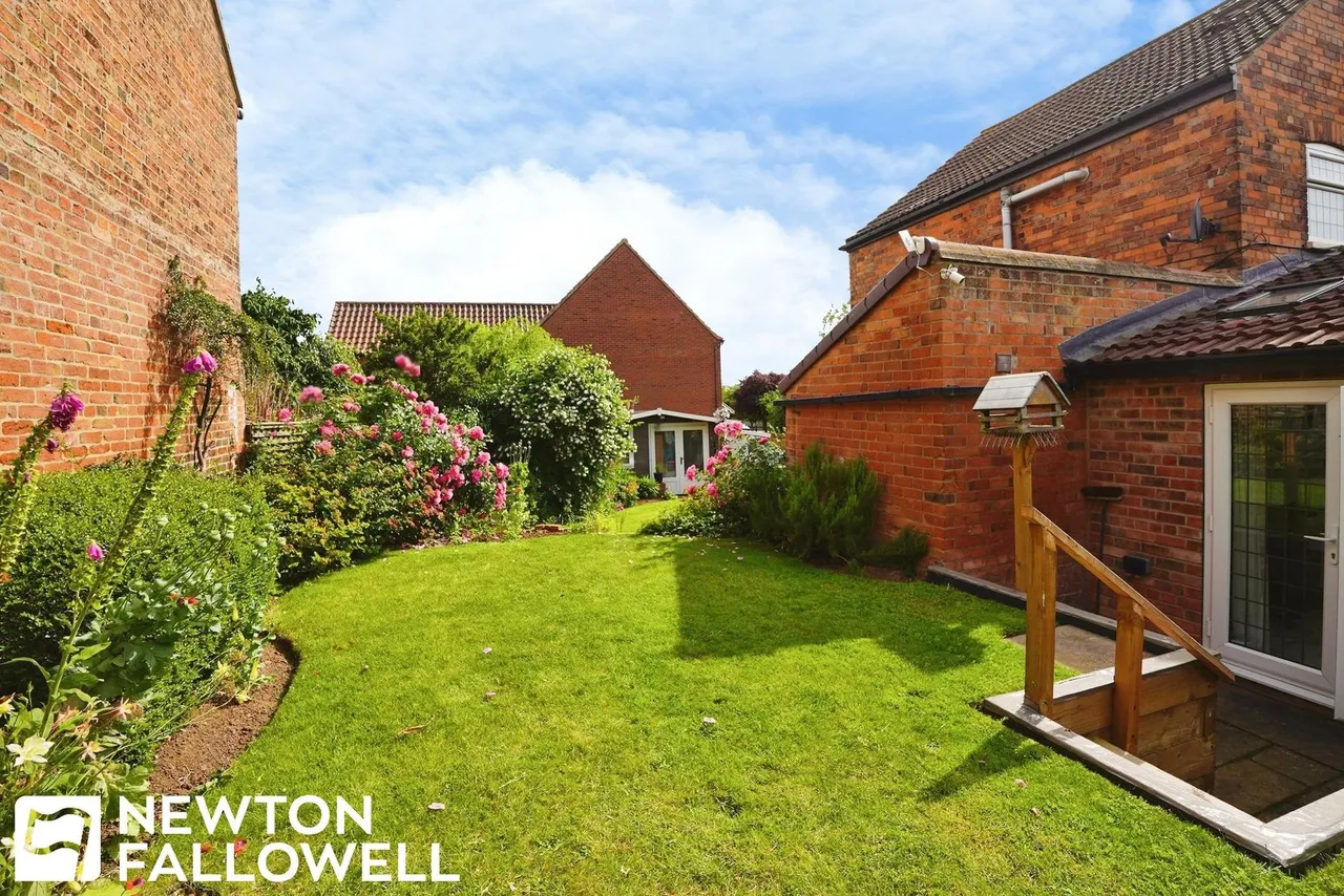 Main Street, Hayton, DN22, photo 22