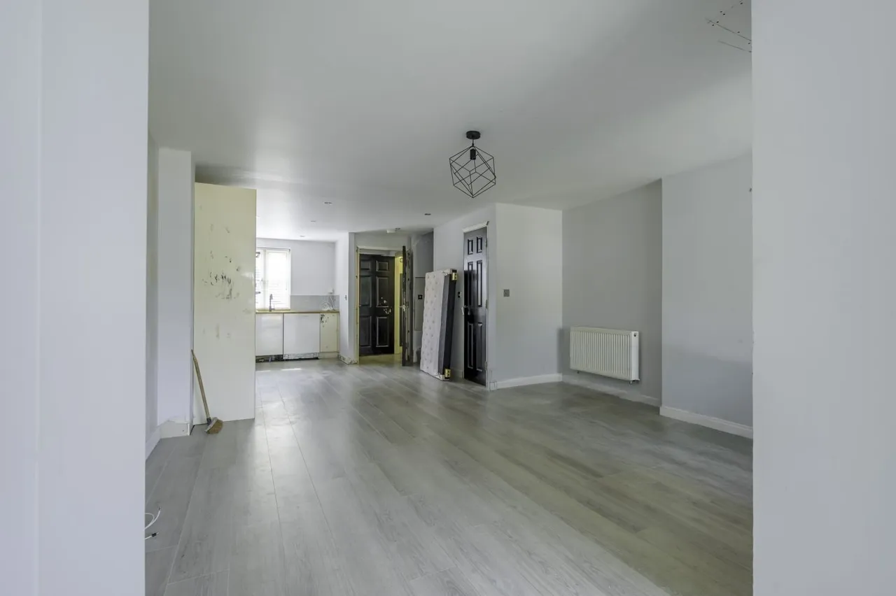 Churn Meadows, Cirencester, GL7, photo 3