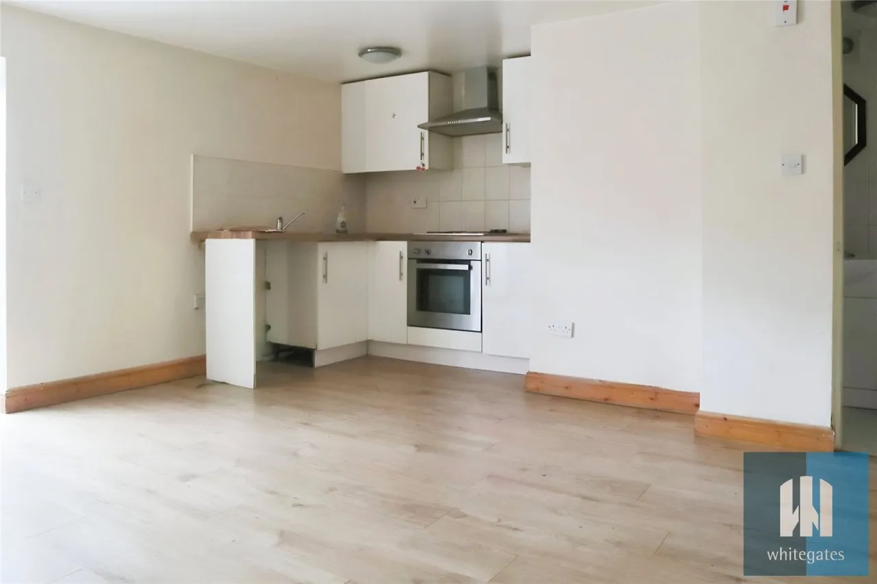 College Street, Crosland Moor, HD4, photo 3
