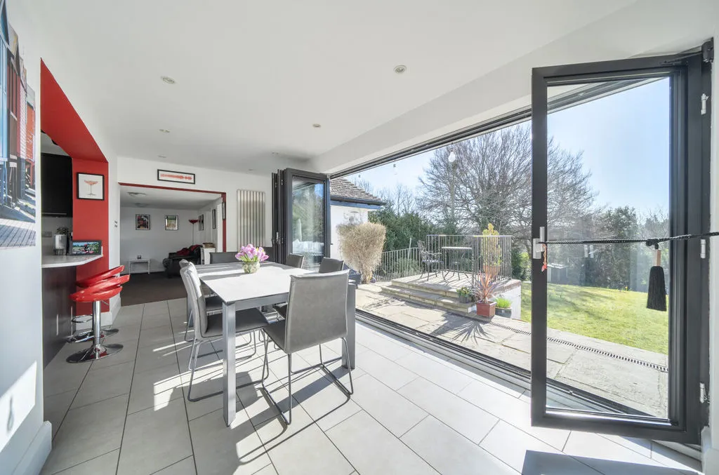Manor Way, Purley CR8 3BL, photo 4