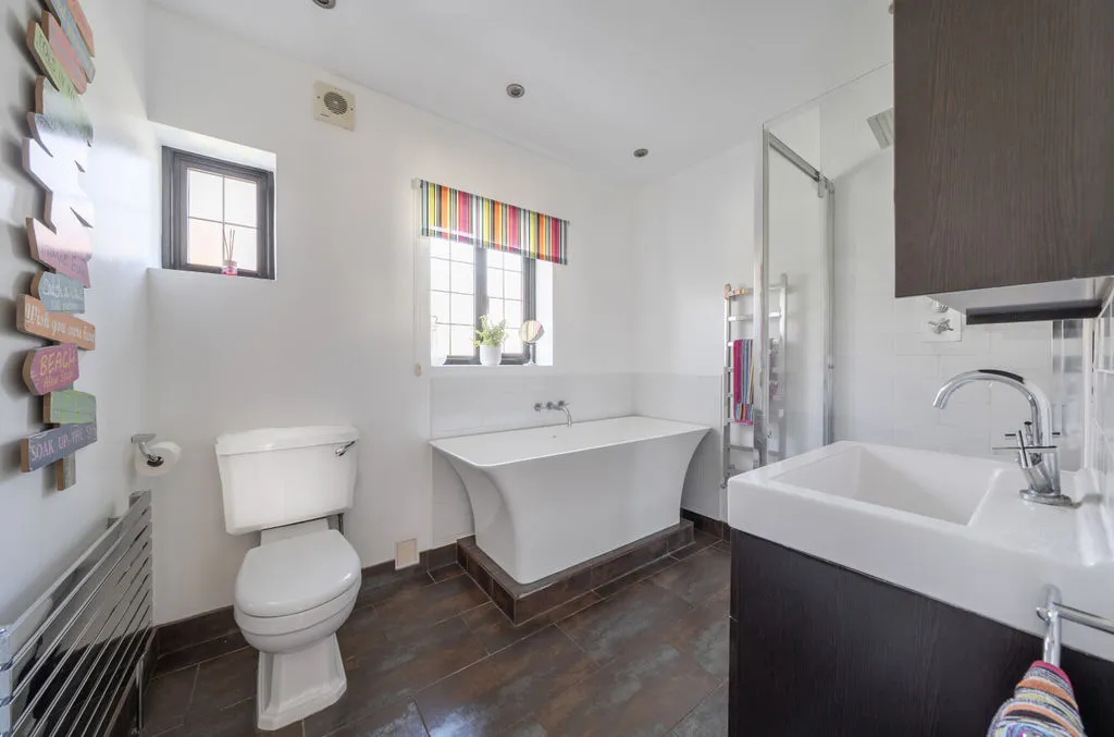 Manor Way, Purley CR8 3BL, photo 18