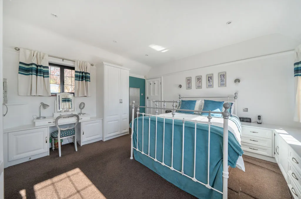 Manor Way, Purley CR8 3BL, photo 14