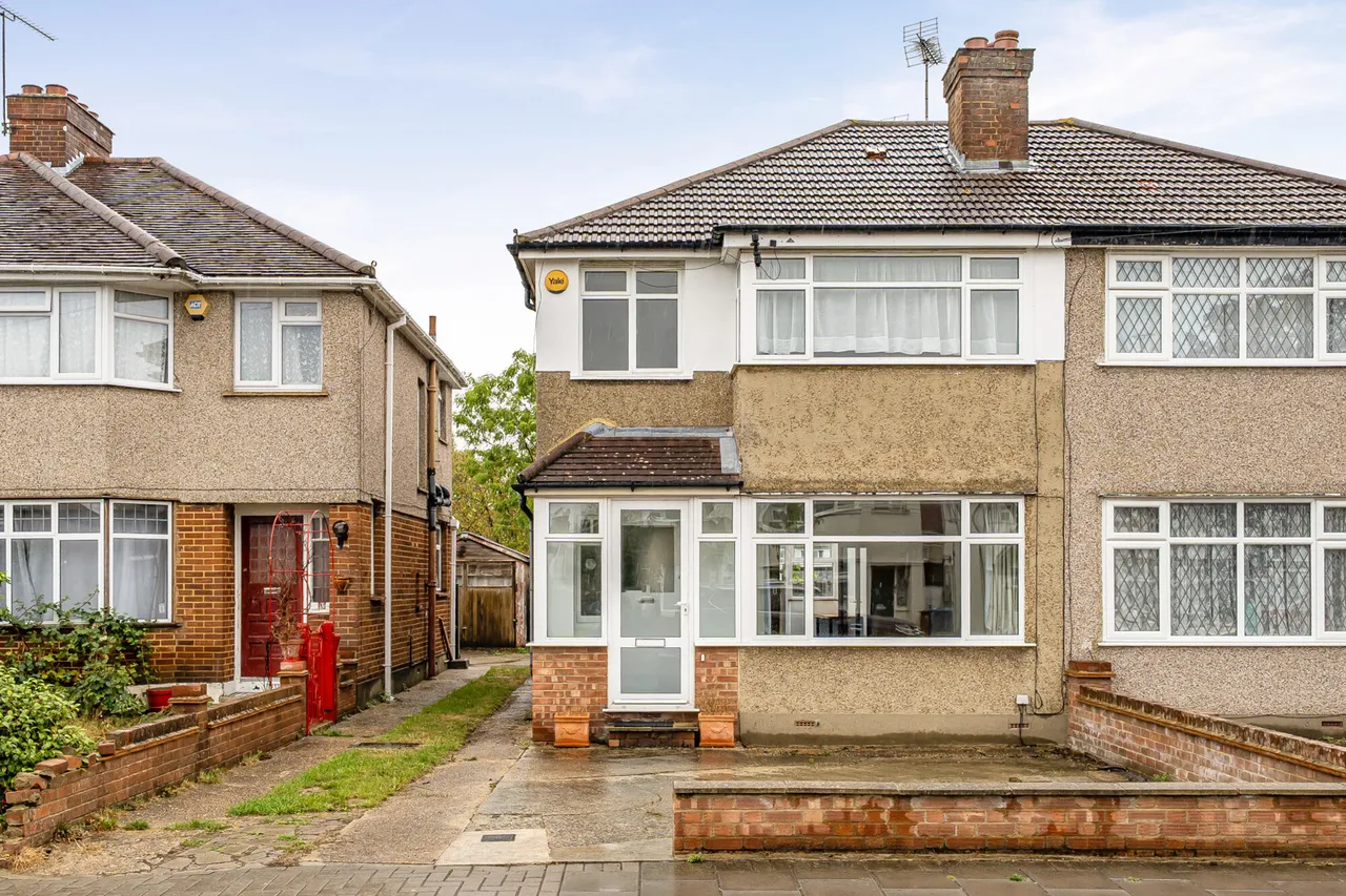 3 bed house for sale, Tintern Way, Harrow, HA2