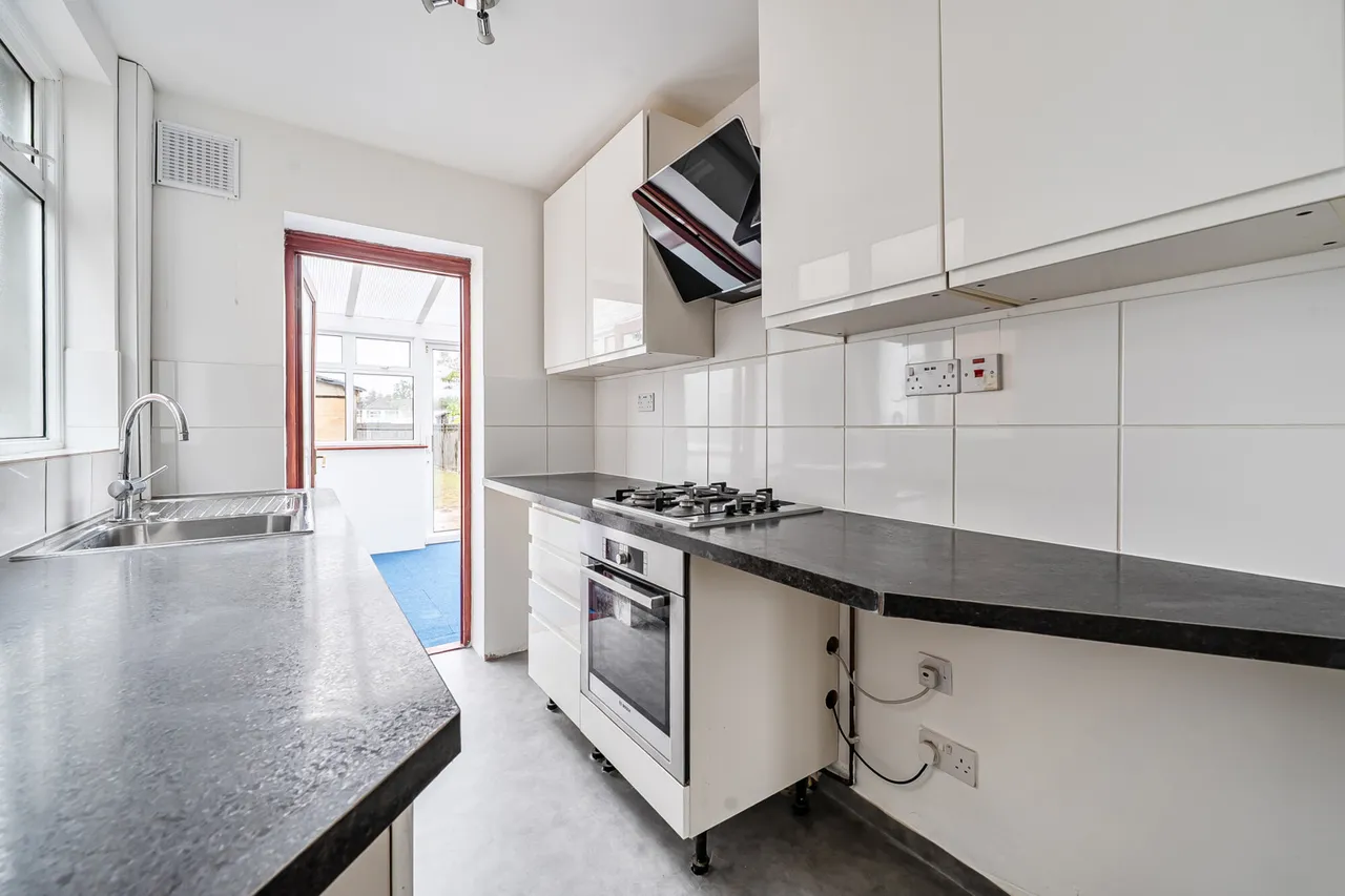 Tintern Way, Harrow, HA2, photo 3