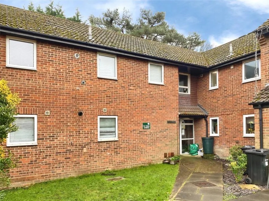 Arnett Avenue, Finchampstead, RG40, photo 7
