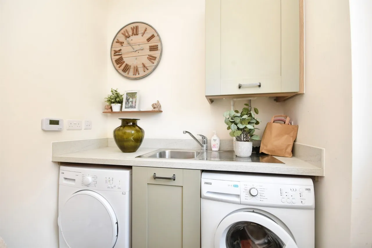 Radley Avenue, Silver End, CM8, photo 6