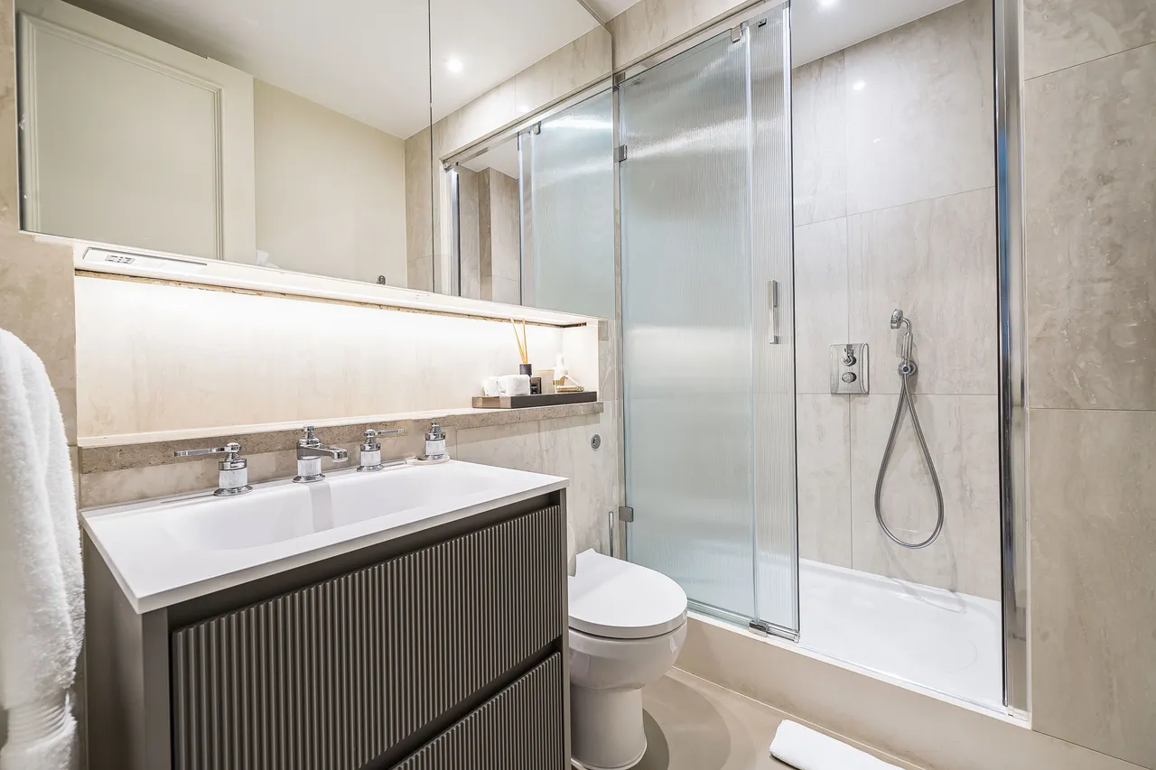 4 Latymer House, 134 Piccadilly, London, photo 10