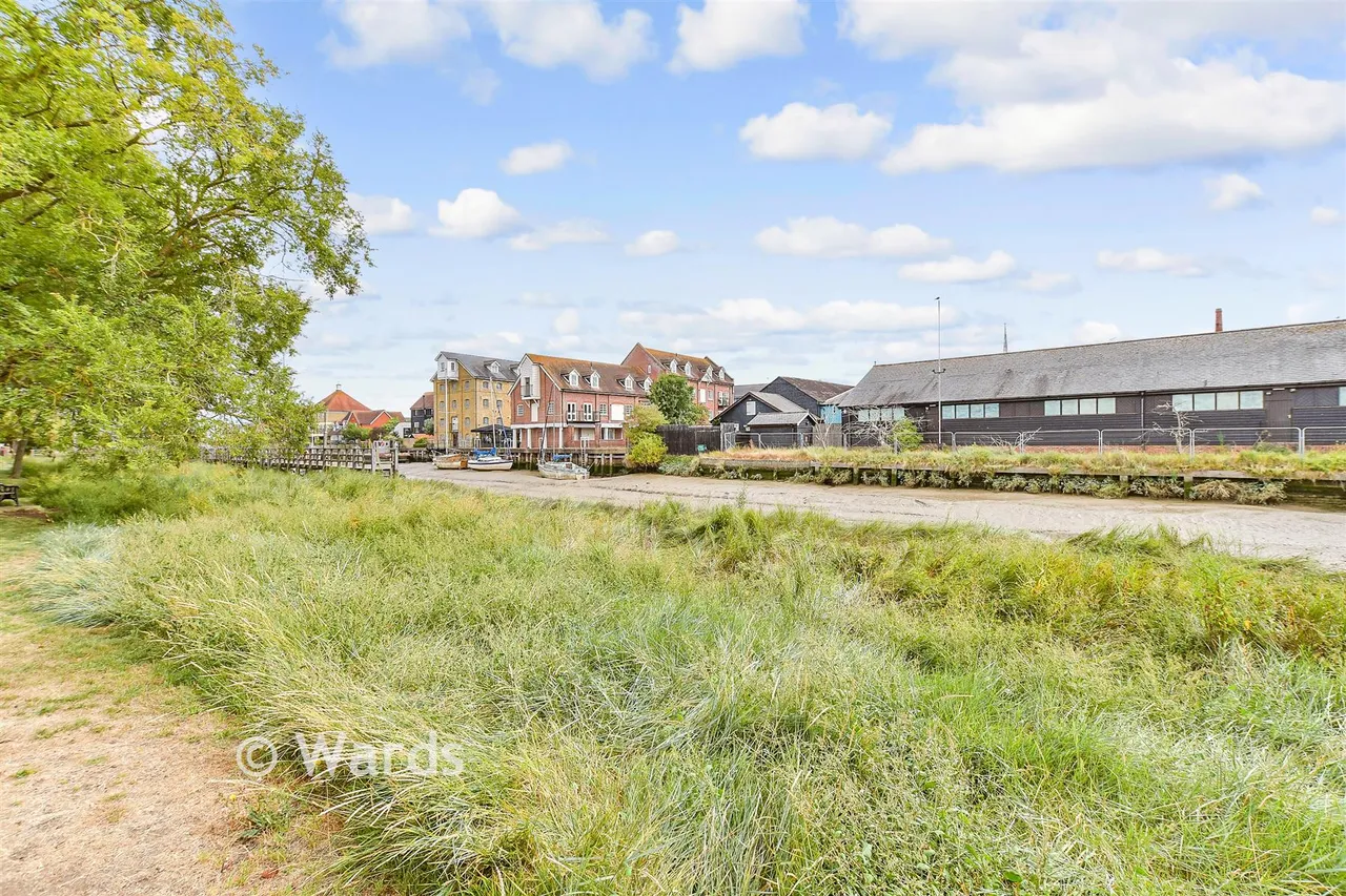Front Brents, Faversham, ME13, photo 11