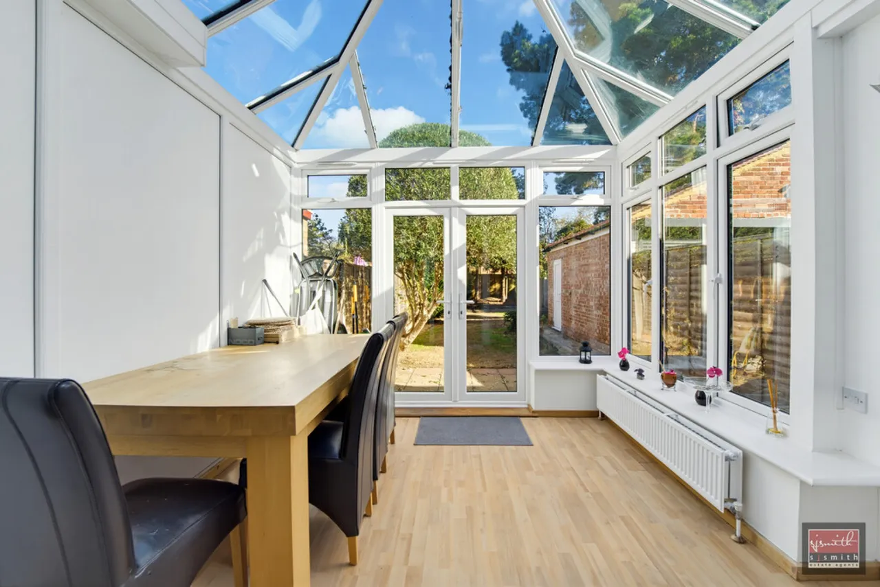 Strodes Crescent, Staines-upon-Thames, TW18, photo 6