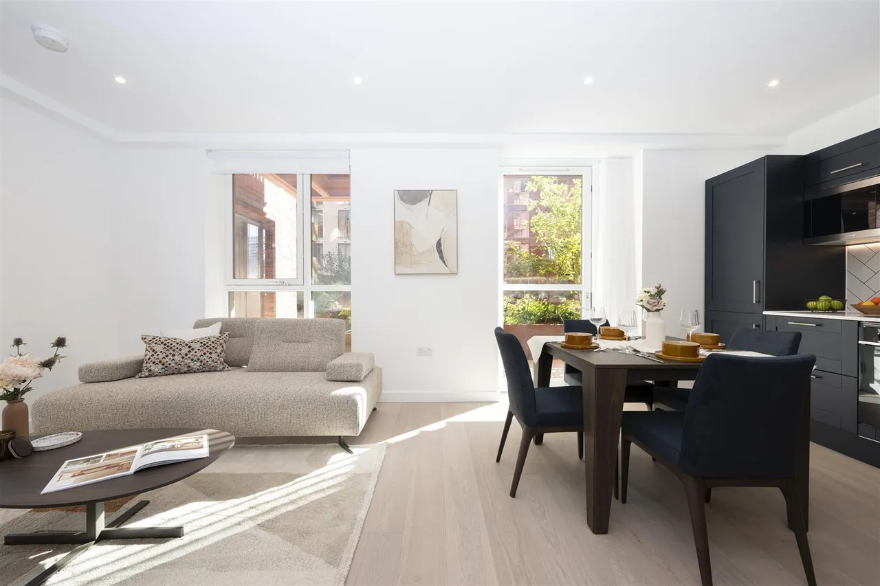 Fulton Road, Wembley, HA9, photo 38