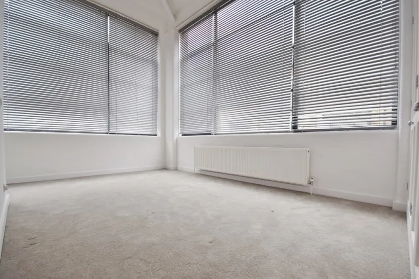 Evershed Walk, W4, photo 7
