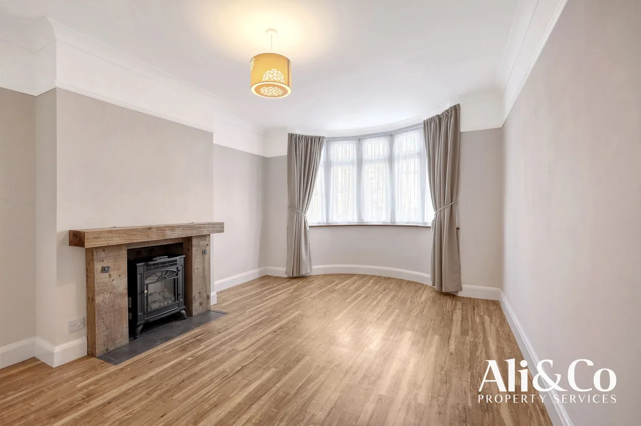 Heathview Road, Grays, Essex, RM16 2RS, photo 7