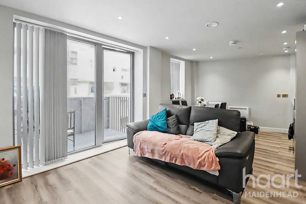 Peterfields Avenue, Slough, SL2, photo 4