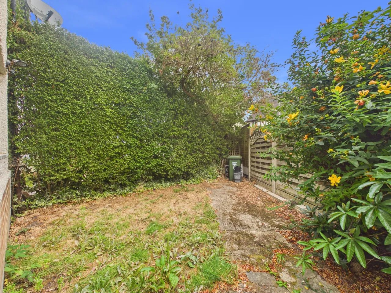 St. Georges Crescent, Cippenham, SL1, photo 8