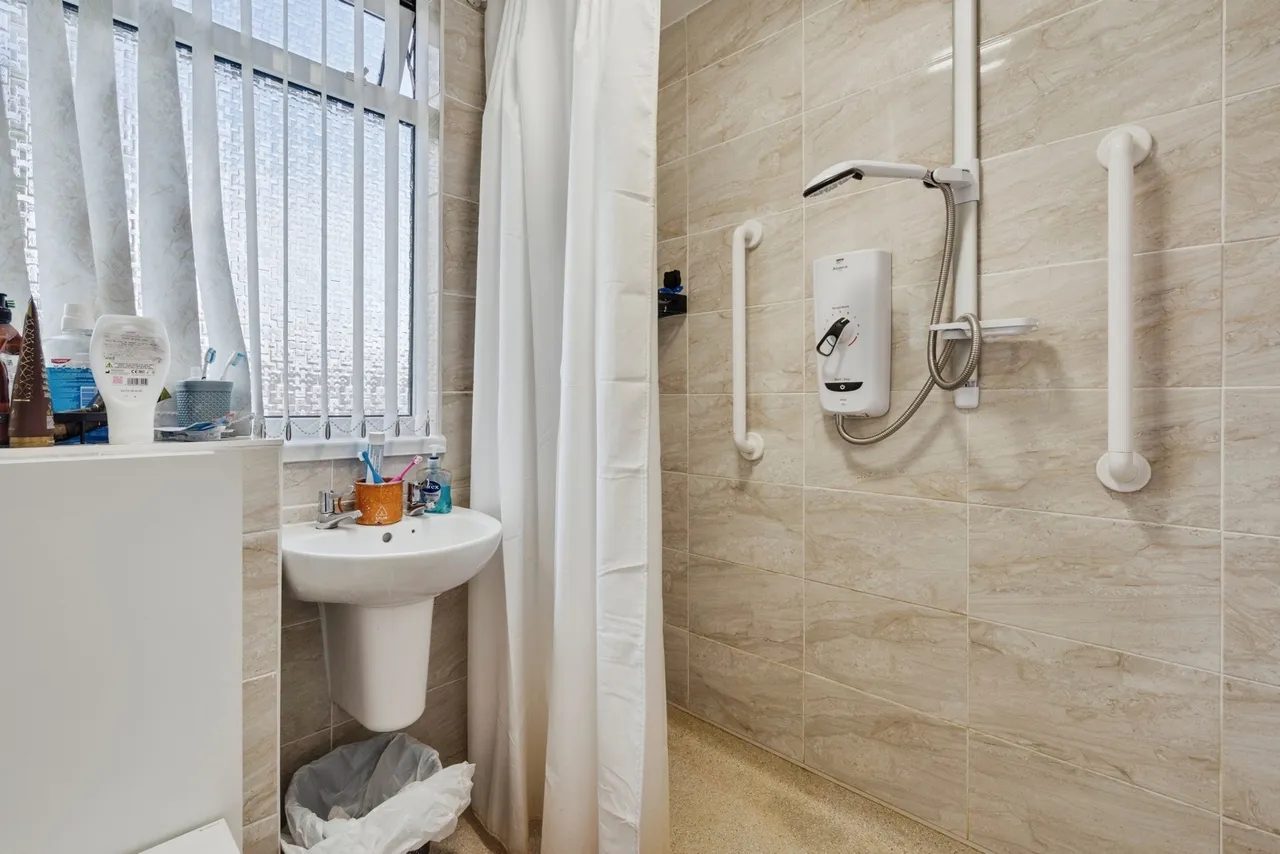 Marlbrook Drive, Westhoughton, BL5, photo 9