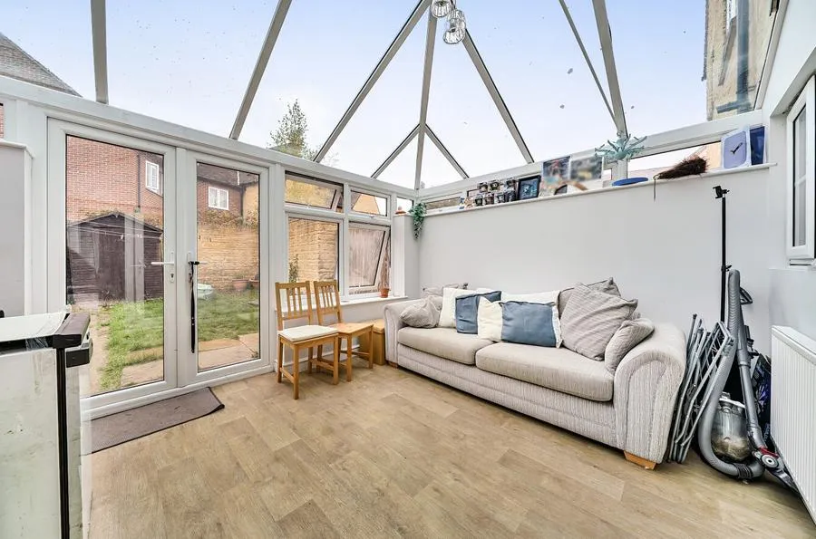 Collier Crescent, Witney, OX28, photo 5