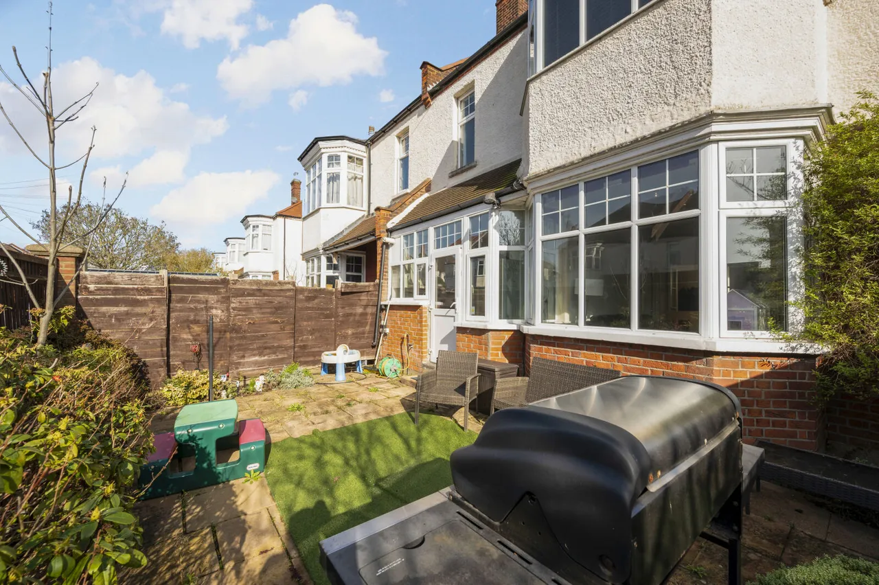 Oakwood Road, West Wimbledon, SW20, photo 11
