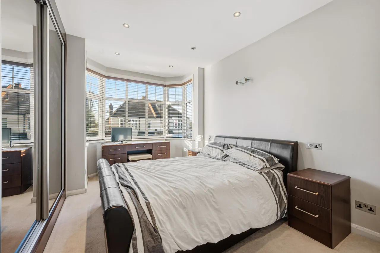 Oakwood Road, West Wimbledon, SW20, photo 5