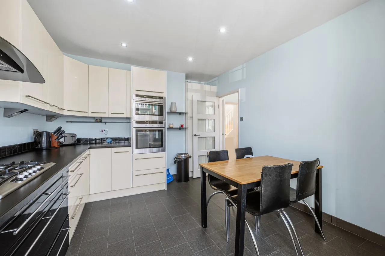 Oakwood Road, West Wimbledon, SW20, photo 7