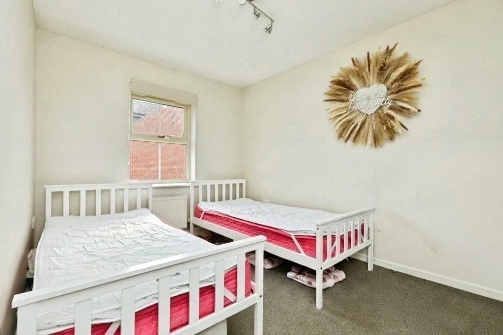 Bridgewater Way, Ravenfield, Rotherham, South Yorkshire, S65, photo 15